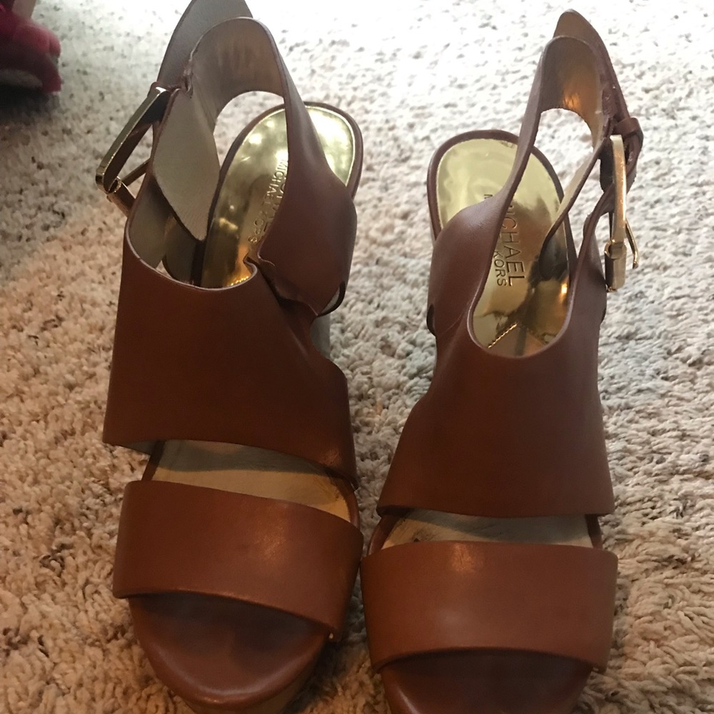 Michael Kors Tan shoes. Used. Size 8 1/2